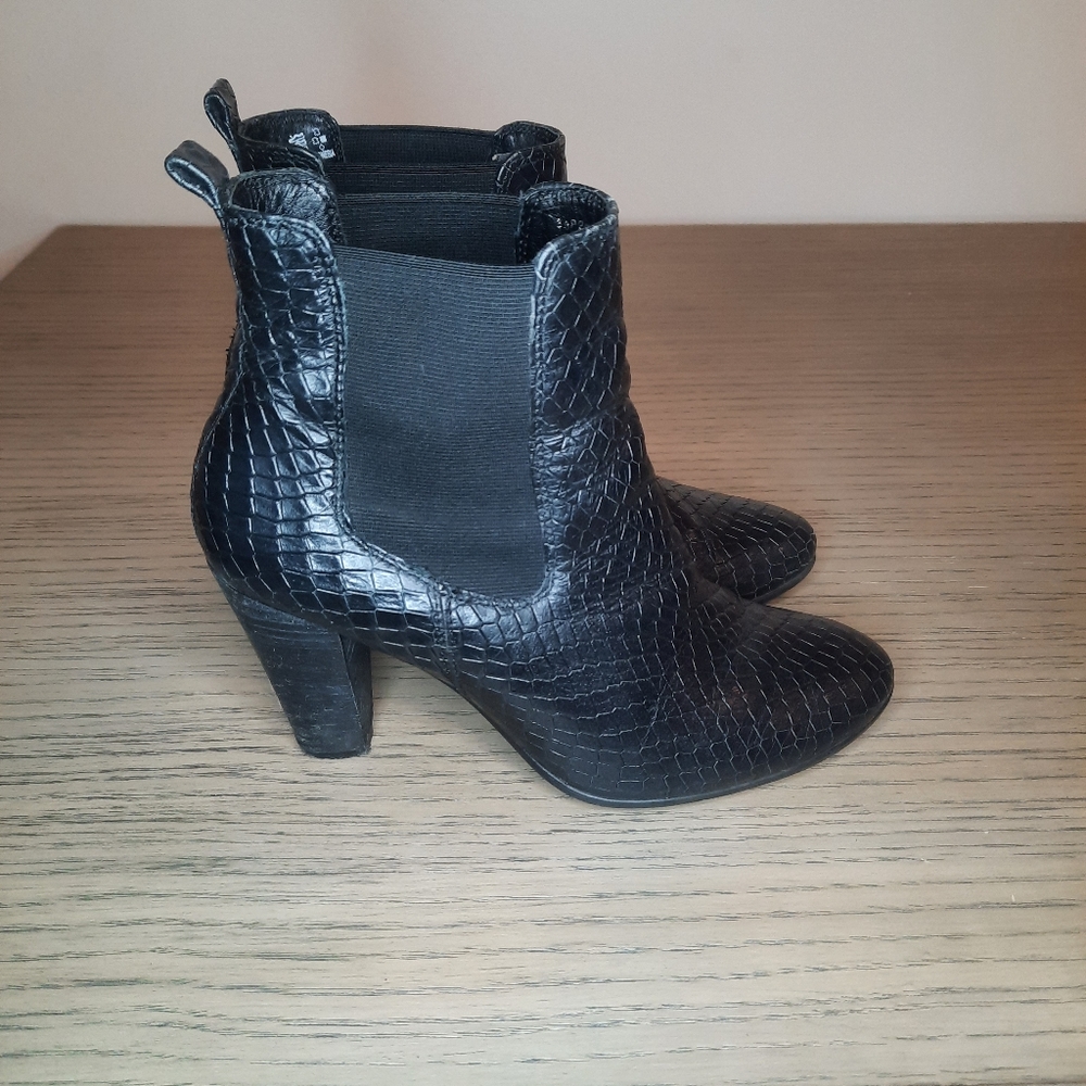 Leather black high heels boots,  Ecco, like new, size 7,5 (38)
